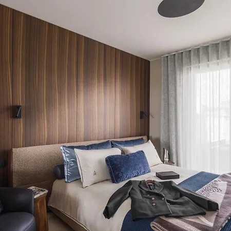 Shangrilux Private Appartement
