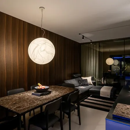 Shangrilux Private